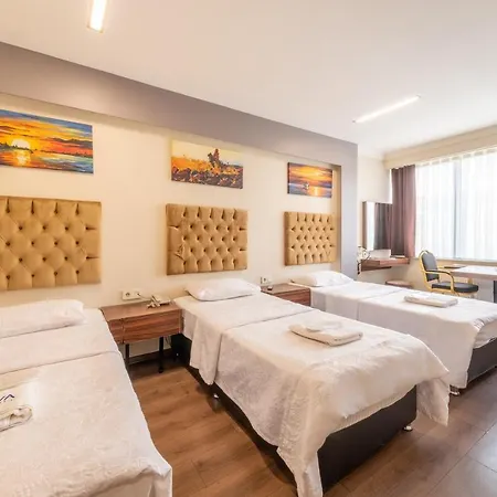 Nova Hotel *
